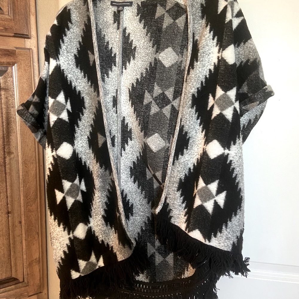 American Eagle sweater kimono size S
